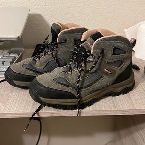 Hi-Tec Hiking Shoes